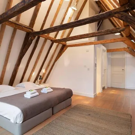 Lovely Jordaan Apartment